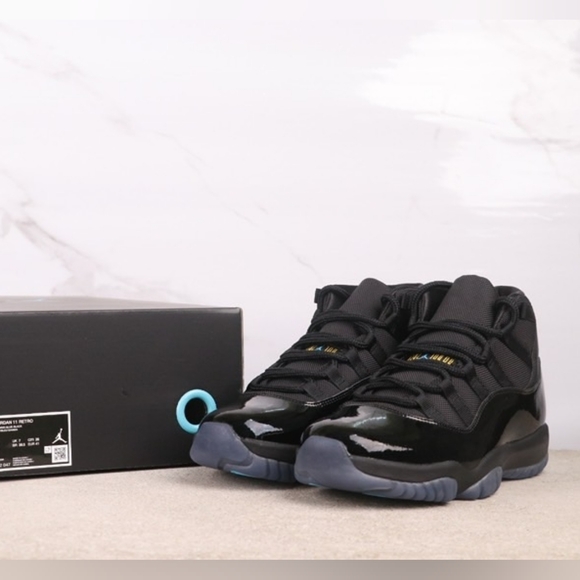 Nike Air Jordan 11 Retro \
